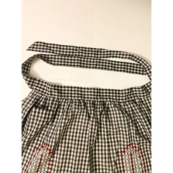 Vintage Black White and Red Checkered Half Apron One Pocket Tie Back - Picture 6 of 12